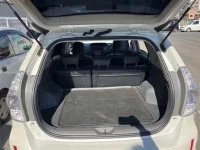 Toyota PRIUS ALPHA лот № 30027 оценка 4  с аукциона в Японии 9