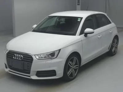 Audi A1  с аукциона в Японии
