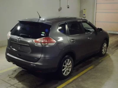 Nissan X-TRAIL  с аукциона в Японии