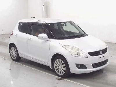 Suzuki SWIFT  с аукциона в Японии