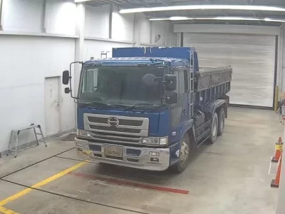 Hino TRUCK
