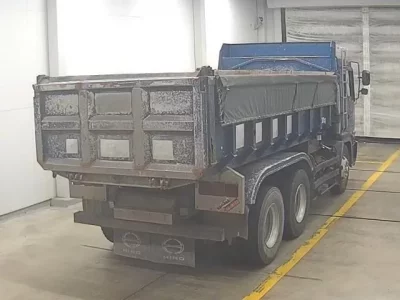 Hino TRUCK
