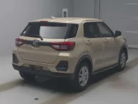 Toyota RAIZE лот № 20053 оценка 3.5  с аукциона в Японии 1