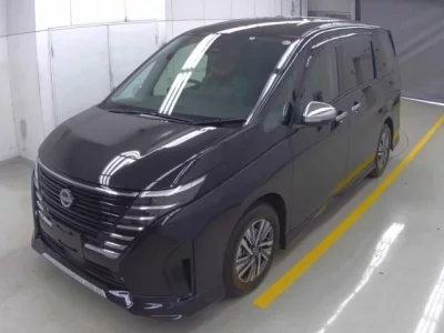 Nissan SERENA  с аукциона в Японии
