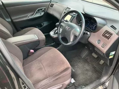 Toyota MARK X ZIO  с аукциона в Японии