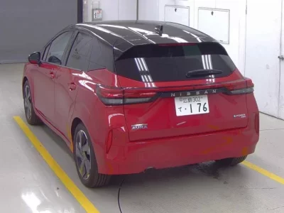 Nissan AURA  с аукциона в Японии