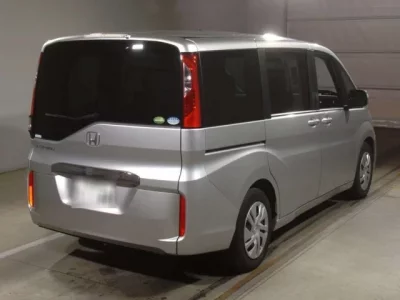 Honda STEP WAGON  с аукциона в Японии