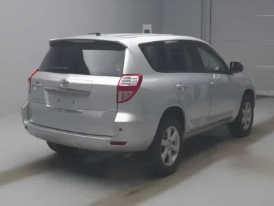 Toyota VANGUARD  с аукциона в Японии