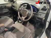 Suzuki SWIFT лот № 3002 оценка 3.5  с аукциона в Японии 5
