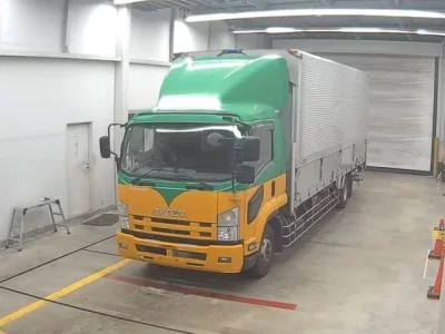 Isuzu FORWARD  с аукциона в Японии