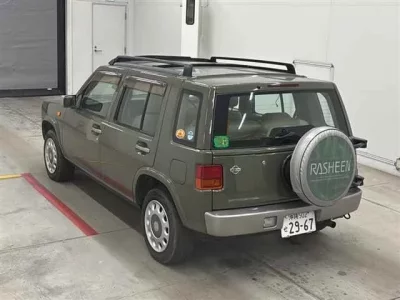 Nissan RASHEEN
