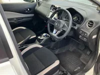 Nissan NOTE лот № 30084 оценка 4  с аукциона в Японии 6