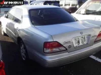 Nissan CEDRIC лот № 1033 оценка 3  с аукциона в Японии 1