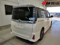 Toyota VOXY лот № 3008 оценка R  с аукциона в Японии 4