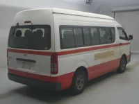 Toyota HIACE лот № 75012 оценка 3.5  с аукциона в Японии 1