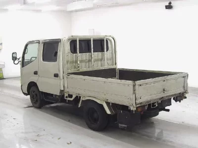Toyota DYNA  с аукциона в Японии