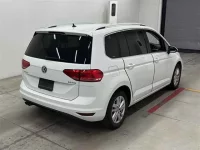 Volkswagen GOLF TOURAN лот № 30092 оценка 4  с аукциона в Японии 4