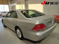 Toyota CROWN лот № 3016 оценка R  с аукциона в Японии 1
