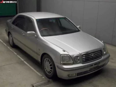 Toyota PROGRES  с аукциона в Японии