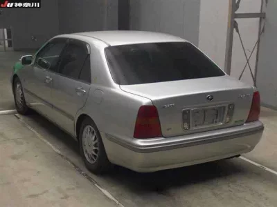 Toyota PROGRES  с аукциона в Японии