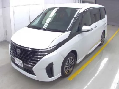 Nissan SERENA  с аукциона в Японии