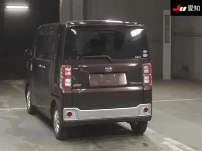 Daihatsu WAKE  с аукциона в Японии