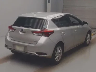 Toyota AURIS  с аукциона в Японии