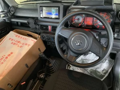 Suzuki JIMNY  с аукциона в Японии