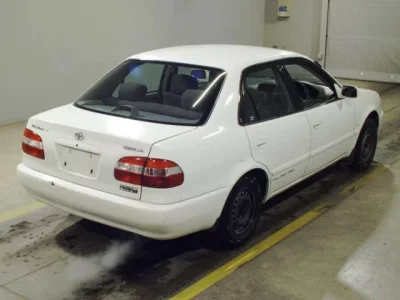 Toyota COROLLA  с аукциона в Японии