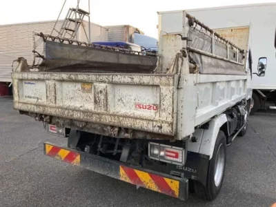 Isuzu ELF  с аукциона в Японии