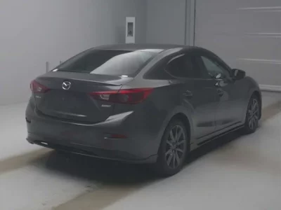 Mazda AXELA  с аукциона в Японии