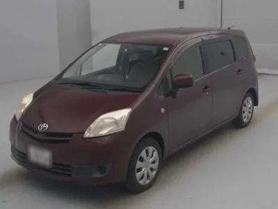 Toyota PASSO SETTE  с аукциона в Японии