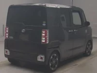 Toyota PIXIS MEGA лот № 83026 оценка 4  с аукциона в Японии 1