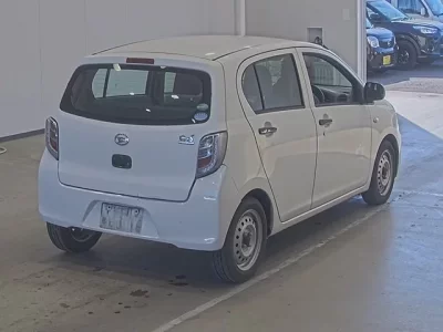 Daihatsu MIRA  с аукциона в Японии