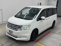 Honda STEP WAGON лот № 30158 оценка 3.5  с аукциона в Японии 3