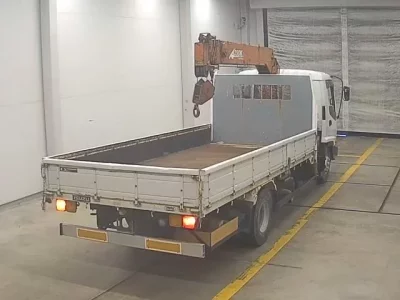 Isuzu FORWARD  с аукциона в Японии