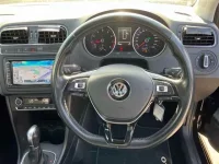 Volkswagen POLO лот № 30147 оценка 4  с аукциона в Японии 2