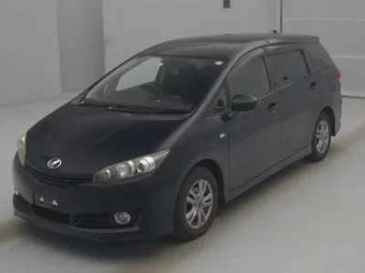 Toyota WISH  с аукциона в Японии
