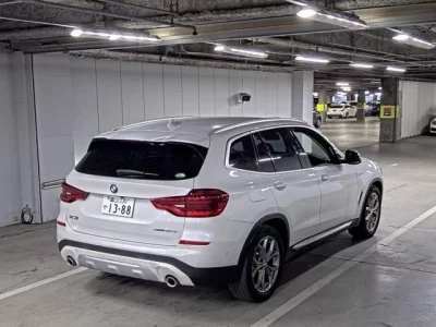 BMW X3  с аукциона в Японии
