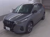 Nissan KICKS лот № 1008 оценка 6  с аукциона в Японии 2