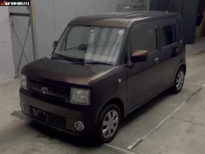 Toyota PIXIS SPACE  с аукциона в Японии