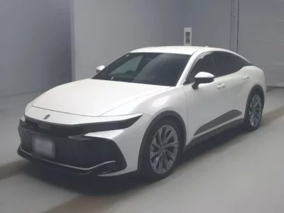 Toyota CROWN CROSSOVER  с аукциона в Японии