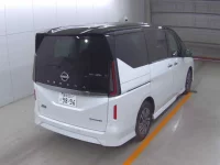 Nissan SERENA лот № 1014 оценка 5  с аукциона в Японии 3