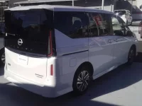 Nissan SERENA лот № 4403 оценка 4.5  с аукциона в Японии 3