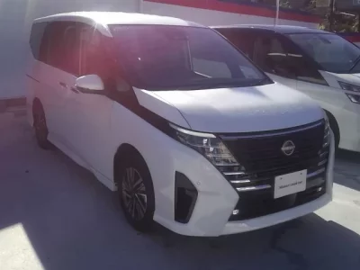 Nissan SERENA  с аукциона в Японии