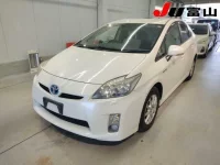 Toyota PRIUS лот № 3068 оценка 3.5  с аукциона в Японии 3