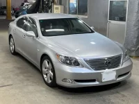 Lexus LS лот № 72 оценка R  с аукциона в Японии 3