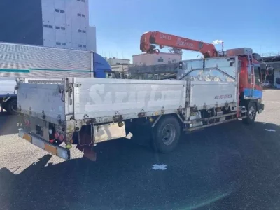 Isuzu FORWARD  с аукциона в Японии