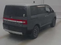 Mitsubishi DELICA D5 лот № 70223 оценка 4  с аукциона в Японии 1