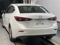 Mazda AXELA лот № 3031 оценка R  с аукциона в Японии 1